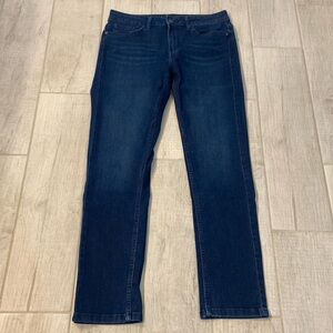 🎄JUST REDUCED🎄Calvin Klein Women’s Slim Boyfriend Tapered Leg Jeans